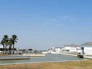 CASA DE VENTA EN PROYECTO URB. AIRES DEL BATÁN, CERCA PLAZA BATAN VIA SAMBORONDÓN