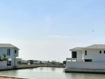 CASA DE VENTA EN PROYECTO URB. AIRES DEL BATÁN, CERCA PLAZA BATAN VIA SAMBORONDÓN