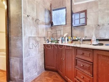 Casa en Venta en A pasos de Colegio San Felipe Diácono