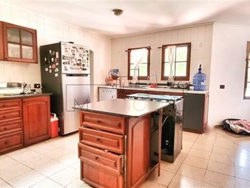 Casa en Venta en A pasos de Colegio San Felipe Diácono