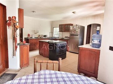 Casa en Venta en A pasos de Colegio San Felipe Diácono