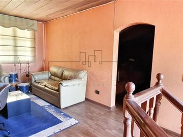 Casa en Venta en A pasos de Colegio San Felipe Diácono