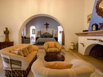 Venta Casa De Un Nivel En Un Terreno De 3000 M2 En Rancho Cortés, Cuernavaca