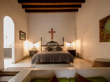 Venta Casa De Un Nivel En Un Terreno De 3000 M2 En Rancho Cortés, Cuernavaca