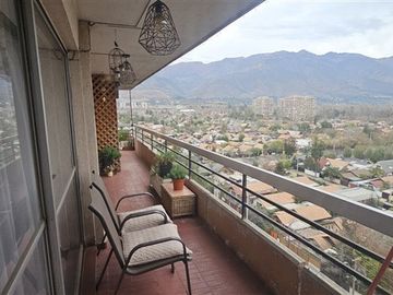 Departamento en venta de 3 dorm. en Las Condes