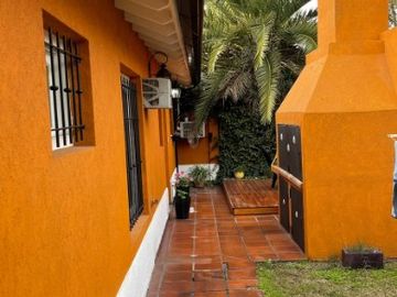 Chalet en venta en Parque Leloir