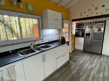 Chalet en venta en Parque Leloir
