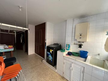VENTA CASA EN LAGOS DEL CACIQUE, BUCARAMANGA. Cod V6236