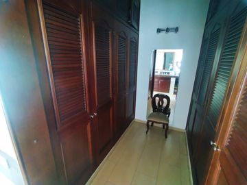 VENTA CASA EN LAGOS DEL CACIQUE, BUCARAMANGA. Cod V6236