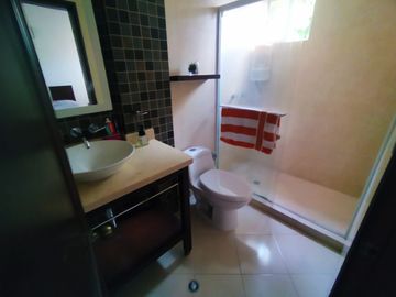 VENTA CASA EN LAGOS DEL CACIQUE, BUCARAMANGA. Cod V6236