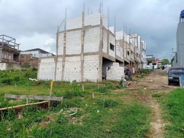 Impian Keluarga Milenial Rumah Kantor Estetik 2LT Setiabudi Sukajadi