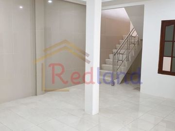 Sewa Rumah di Semarang Indah( Yl 1147 )