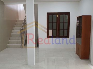 Sewa Rumah di Semarang Indah( Yl 1147 )