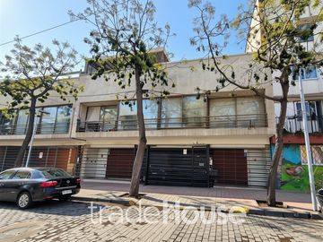 Casa en venta de 3 dorm. en Santiago