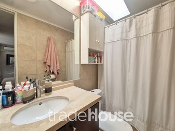 Casa en venta de 3 dorm. en Santiago