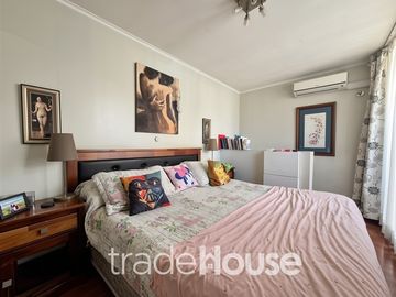 Casa en venta de 3 dorm. en Santiago