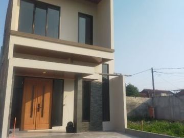 Rumah bagus cluster teluk Pucung dkt Summarecon Bekasi