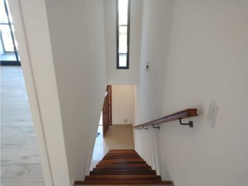 DUPLEX A ESTRENAR