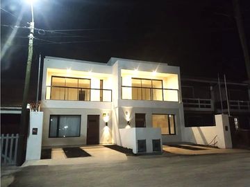 DUPLEX A ESTRENAR