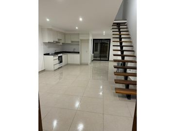 DUPLEX A ESTRENAR