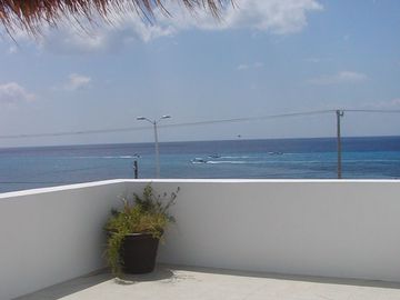 FRENTE AL MAR,  VILLA TOPACIO #37