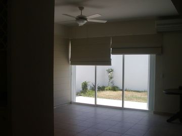 FRENTE AL MAR,  VILLA TOPACIO #37