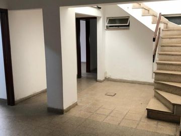 CASA EN VENTA MAIPU 2000