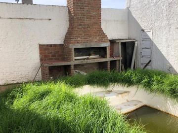 CASA EN VENTA MAIPU 2000