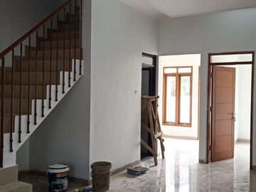 Rumah baru minimalis siap huni di arcamanik dekat antapani