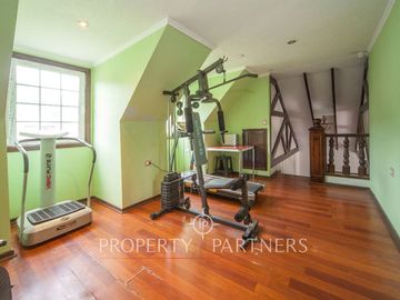 Estupenda Casa en Tranquilo Condominio