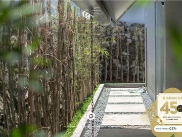 Rumah Tengah Kota Suasana Villa di Bandung