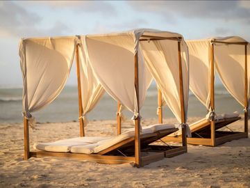 Departamento frente al mar con alberca privada, 842 m2, condominio de lujo con a