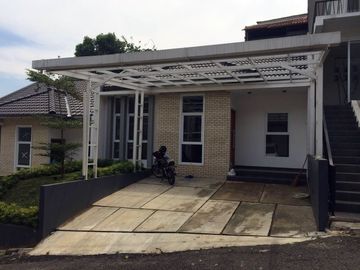 DIJUAL CEPAT !!! Rumah nyaman di Awiligar Cikutra, Cigadung, Tubagus Ismail