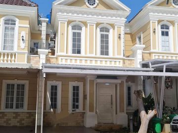 Rumah Bagus Paramount Village Semarang Barat, Dekat POLDA dan RS. KARIADI