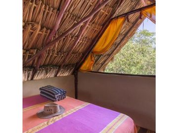 Terreno con Cabañas en Venta/Renta 9000m2 650mil DLS