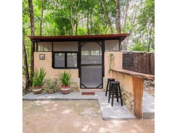 Terreno con Cabañas en Venta/Renta 9000m2 650mil DLS