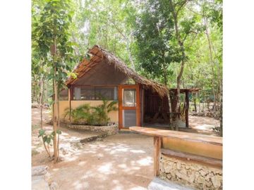 Terreno con Cabañas en Venta/Renta 9000m2 650mil DLS
