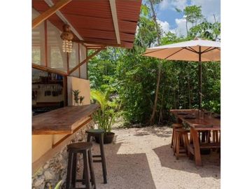 Terreno con Cabañas en Venta/Renta 9000m2 650mil DLS