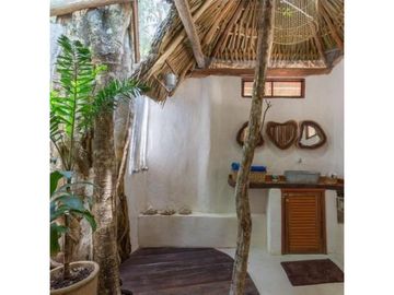 Terreno con Cabañas en Venta/Renta 9000m2 650mil DLS
