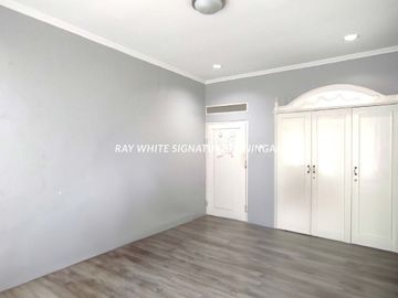 Rumah 2 Lantai dekat Binus Syahdan Cocok Untuk Hunian atau Kost