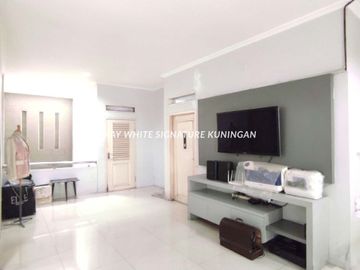 Rumah 2 Lantai dekat Binus Syahdan Cocok Untuk Hunian atau Kost