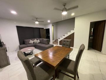 CASA EN VENTA EN PORTOVELA RESIDENCIAL