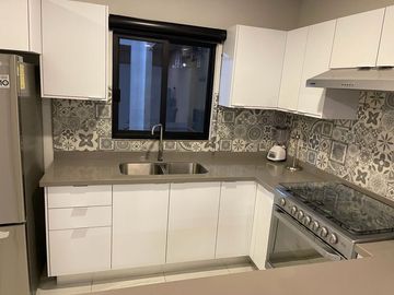 CASA EN VENTA EN PORTOVELA RESIDENCIAL