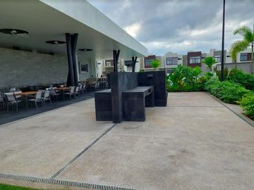 CASA EN VENTA EN PORTOVELA RESIDENCIAL