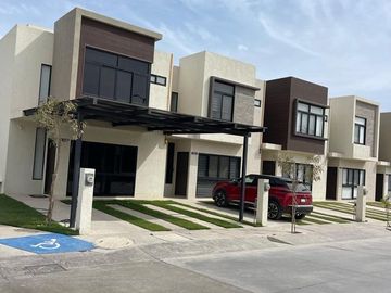 CASA EN VENTA EN PORTOVELA RESIDENCIAL