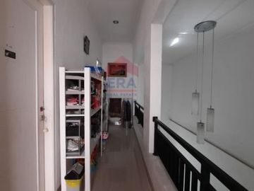 Rumah cantik siap huni nyaman dan aman Santosa Asih Cipamokolan