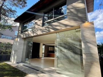 Casa en venta en Campo de Golf Altozano $10,500,000