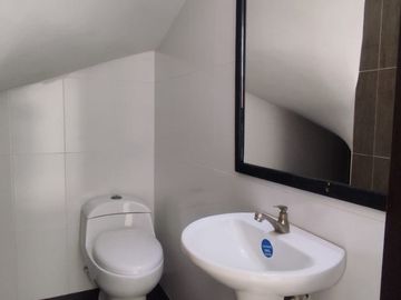 Casa en Palmares del castillo Jamundi. Cod V9665