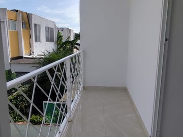 Casa en Palmares del castillo Jamundi. Cod V9665