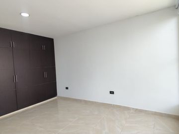 Casa en Palmares del castillo Jamundi. Cod V9665